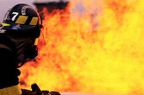 Bakıda YANĞIN - Bir kafe tamamilə...