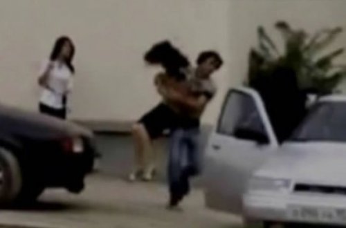 Azərbaycanda məktəblilər 