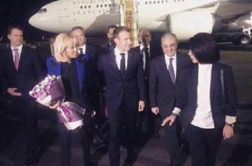 Makron xanımı ilə İrəvanda