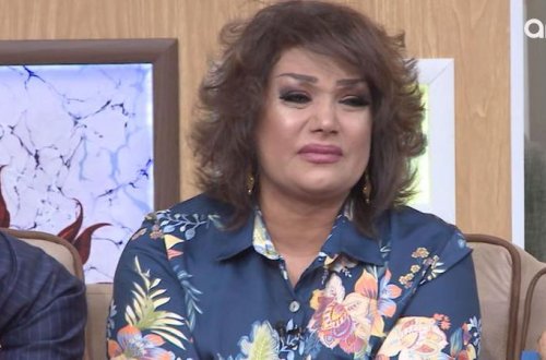 Efirdə ŞOK HADİSƏ: 3 yaşlı uşağını Mənzurə Musayevaya vermək istədi... - VİDEO