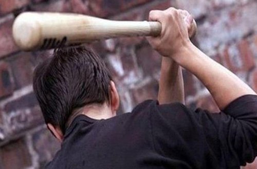 65 yaşlı kişi qardaşı tərəfindən döyüldü - Cəlilabadda