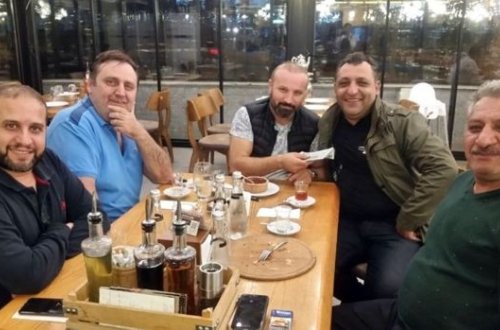 Azərbaycanlı taksidə 10 min dollarını unutdu - VİDEO