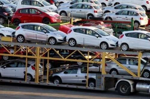 Azərbaycana maşın idxalı artıb