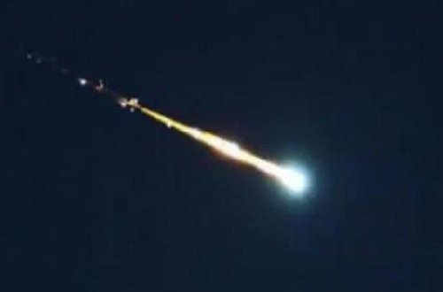 Yaponiyada evin damına meteorit qalıqları düşdü