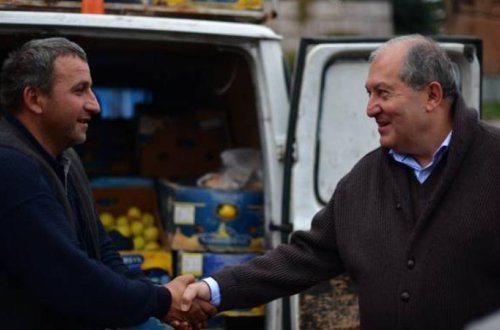 Ermənistan prezidenti Azərbaycana gəldi və... - FOTO