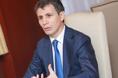 Deputat: Uşaqların boyuna nə qədər “Cırtdan”ın fokusundan baxmaq olar?