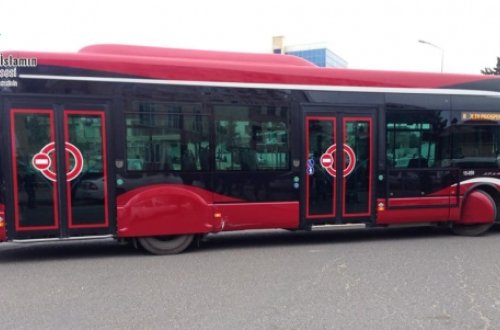 Bakıda BakuBus-un 3 avtobusu toqquşdu - VİDEO
