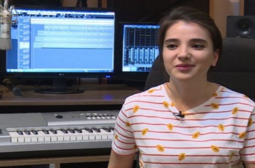Azərbaycanda bu qız YOUTUBE-dən ayda 10 min manat qazanır - VİDEO