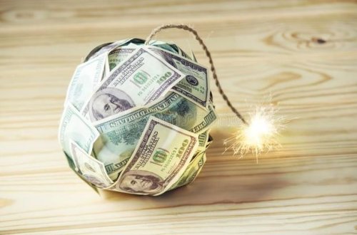 Valyuta bazarında dollar satmağa qadağa qoydu - İLK DƏFƏ