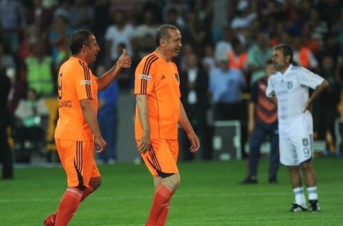 Ərdoğan nazirlərlə futbol oynayacaq - VİDEO