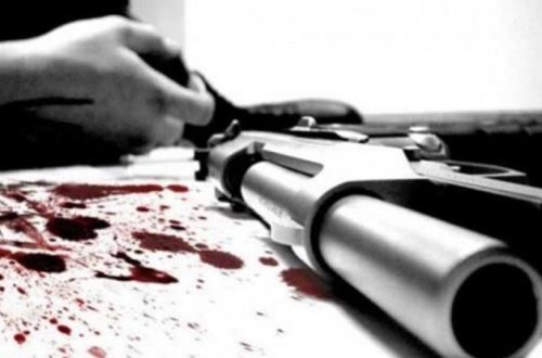 Azərbaycanda 2 nəfəri güllələyən şəxs qaçdı - ÖLƏN VAR