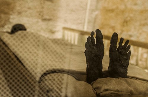 Atasının cəsədini 10 il boyunca evində saxladı - Oğuldan dəhşətli əməl