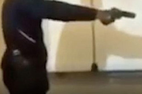 Müəllimin başına silah dayayan şagird həbs olundu - VİDEO - FOTO