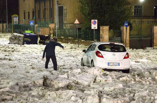 Roma qar və buz altında qalıb - VİDEO - FOTO
