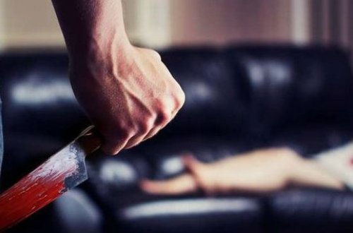 5 yaşlı uşağı 43 bıçaq zərbəsi ilə öldürən qatil: 