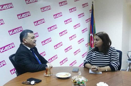 Xanımına tanışlıqdan 20 dəqiqə sonra evlənmə təklif edən millət vəkili - Keçmişdəki mən - FOTO