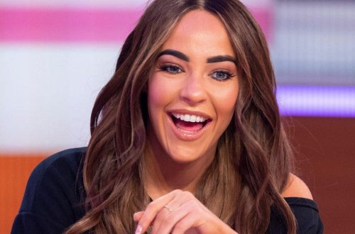 Aktrisa çılpaq ŞƏKLİni yaydı