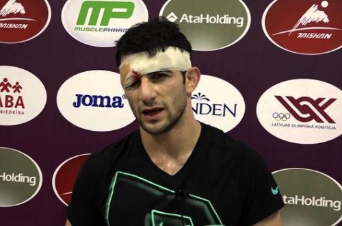 Daha bir güləşçimiz DÇ-də ermənini məğlub etdi