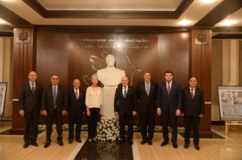 San-Dieqolu qonaqlar Nəsimi rayon İcra Hakimiyyətində