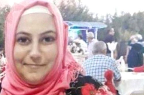 Atası ilə sevgili olan üç uşaq anasını qanına qəltan etdi - AİLƏ DƏHŞƏTİ - FOTO