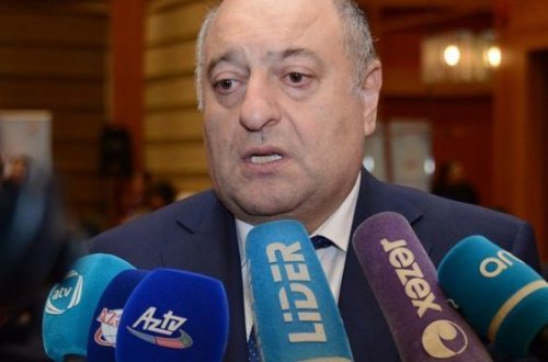 Deputat: Vahid maaş cədvəli olsun