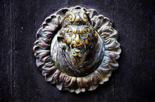 DƏHŞƏT: körpə satanist ayinində öldürüldü