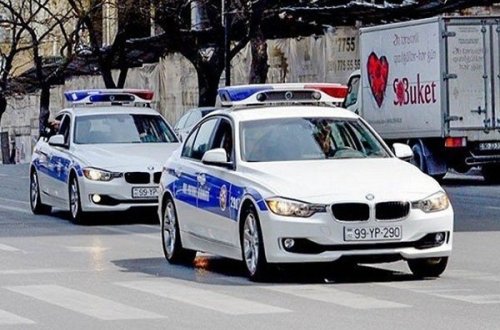Bakıda yol polisi protokol yazmağa kağız tapmadı