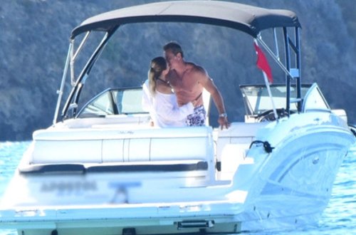 Qardaşı qızı ilə intim görüntüsü yayılan aparıcı: Arvadım iki dəfə... - FOTO