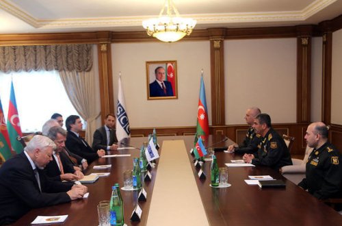 Zakir Həsənov həmsədrlərlə cəbhədəki vəziyyəti müzakirə edib