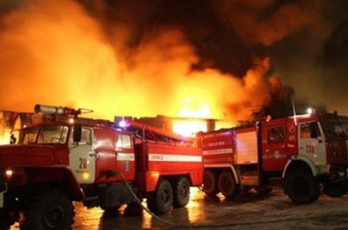 Bakıda DƏHŞƏTLİ YANĞIN: 3 nəfər tüstüdən boğuldu