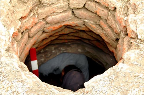 Azərbaycanda yaşlı qadın quyuya düşərək öldü