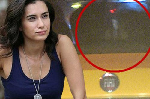 Hande sevgilisi ilə dodaq-dodağa - FOTO