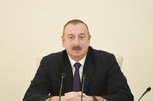 İlham Əliyev: Bizim dilimizə lüzumsuz xarici kəlmələr lazım deyil