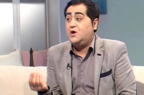 Elgiz efirdə aparıcını pərt etdi: 