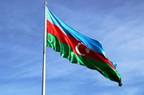 Bayraqları bayraq yapan üstündəki al qandır — Üçrəngli bayrağımızın tarixçəsi