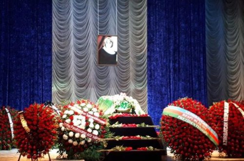 Amaliya Pənahova ilə vida mərasimi keçirilir - FOTO + YENİLƏNİB