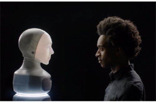 Dünyada ilk dəfə insan sifətli köməkçi robot təqdim edilib FOTO+VİDEO