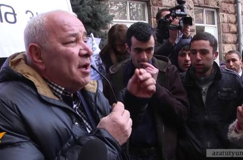 Ermənistanda etirazlar başladı, xalq AYAĞA QALXDI - FOTO