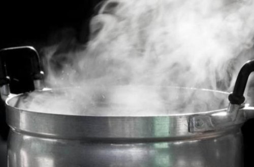 Gəncədə qaynar su qazanı qadının üzərinə aşdı