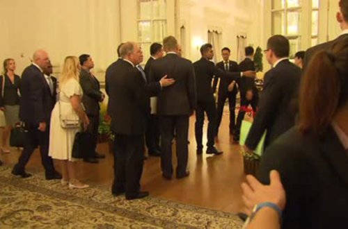 Lavrovla Peskovu Putinin yanına buraxmadılar - Video