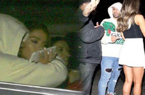 Ulduz futbolçu gecə klubunda 4 qadınla görüntüləndi - FOTO