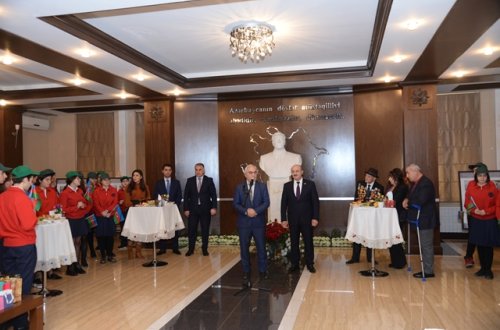 Nəsimi rayon məktəbliləri növbəti dəfə 