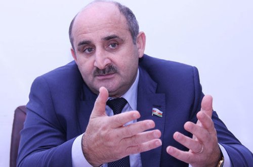 Çingiz Qənizadə: Şəmkirdə yeyib-içən deputatlar iclasda iştirak etməlidirlər