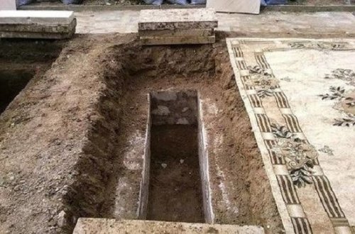 Bakı sakini qəbir qazdığı vaxt ölüb