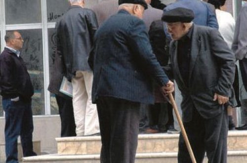 “Əmək pensiyaları haqqında” qanun dəyişdirilir