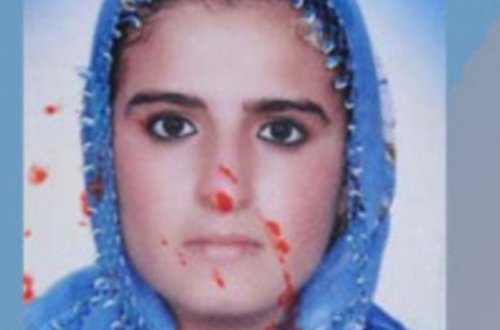 Bibisinin oğlu ilə eşq yaşayan iki uşaq anasının cəsədini ağacdan asdılar - NAMUS CİNAYƏTİ - FOTO