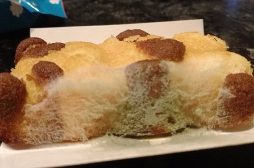 Bakıda məşhur marketdə kiflənmiş məhsul satılır - FOTOLAR