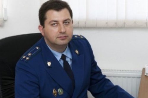 Azərbaycanlı rüşvət verdi, rusiyalı prokuror işdən qovuldu