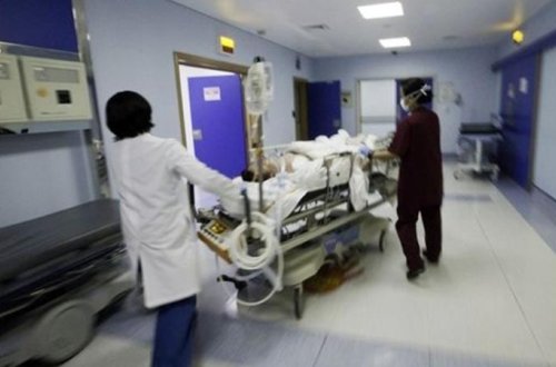 Qaçırdığı avtomobillə qəza törətdi, xəstəxanaya yerləşdirildi