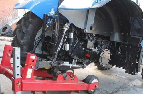 Mingəçevirdə traktorun altında qalan sürücü BARMAQLARINI İTİRDİ